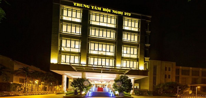 Ai đang âm thầm vào Facebook của bạn hàng ngày