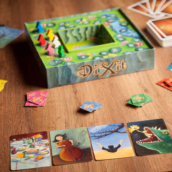 Dixit-board-game-1