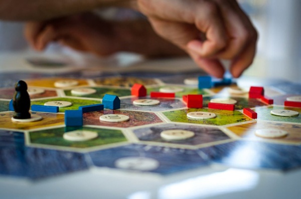 choi-board-game-mot-minh cover