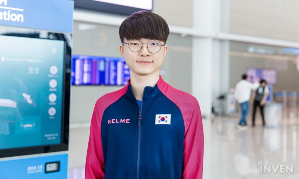 Chọn "Tắt trạng thái hoạt động của tất cả liên hệ"