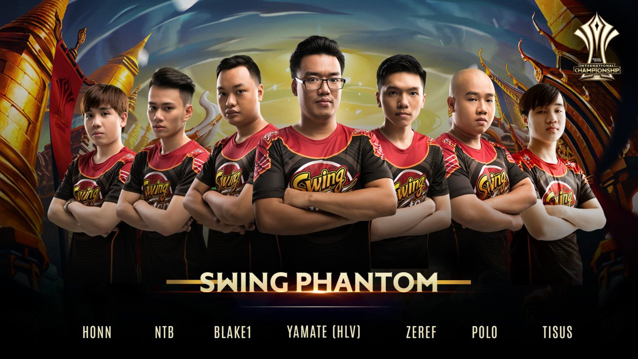Set đồ áo phông và chân váy duyên dáng