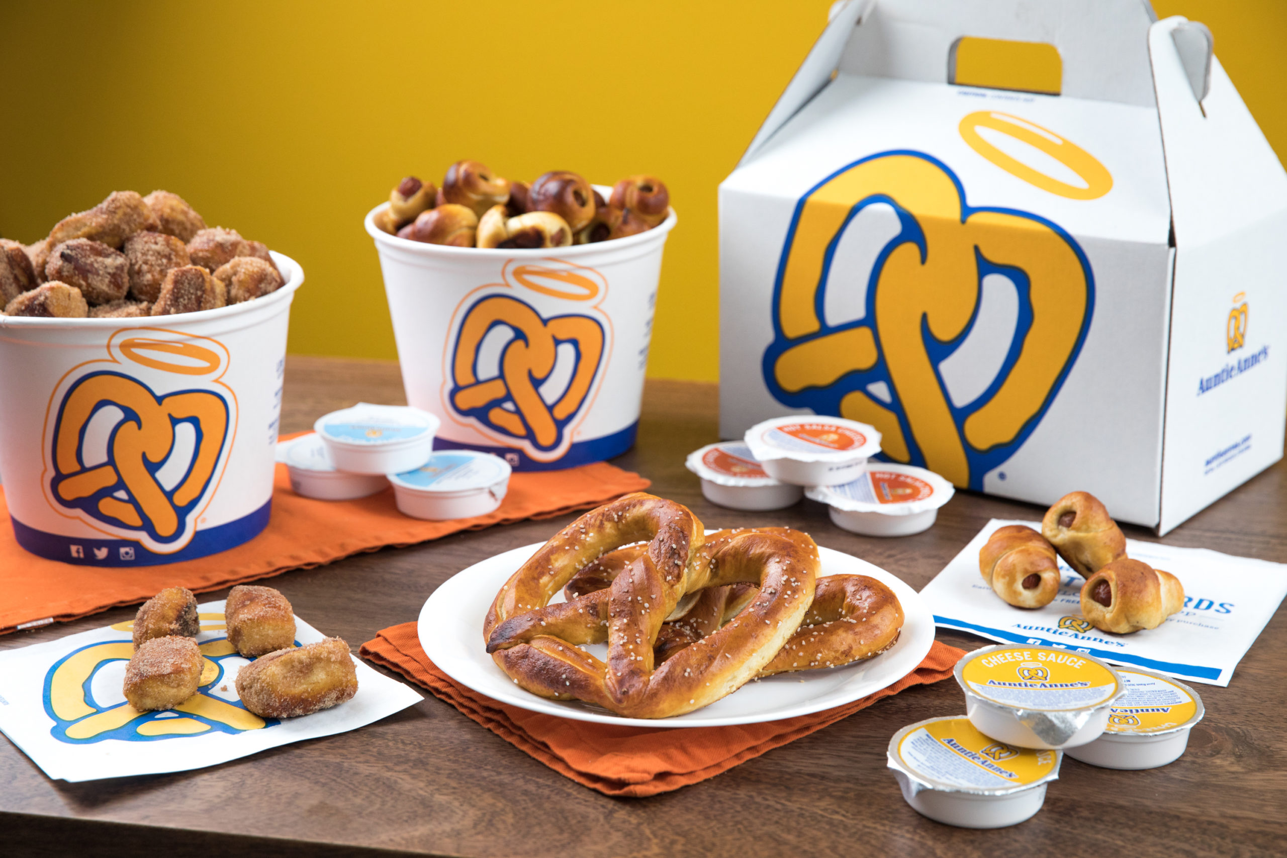 auntie anne, bánh pretzel
