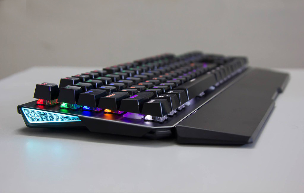 bàn phím cơ, bàn phím cơ giá rẻ, mechanical keyboard, bàn phím thường, khác biệt bàn phím cơ và bàn phím thường