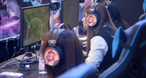 đội tuyển game nữ