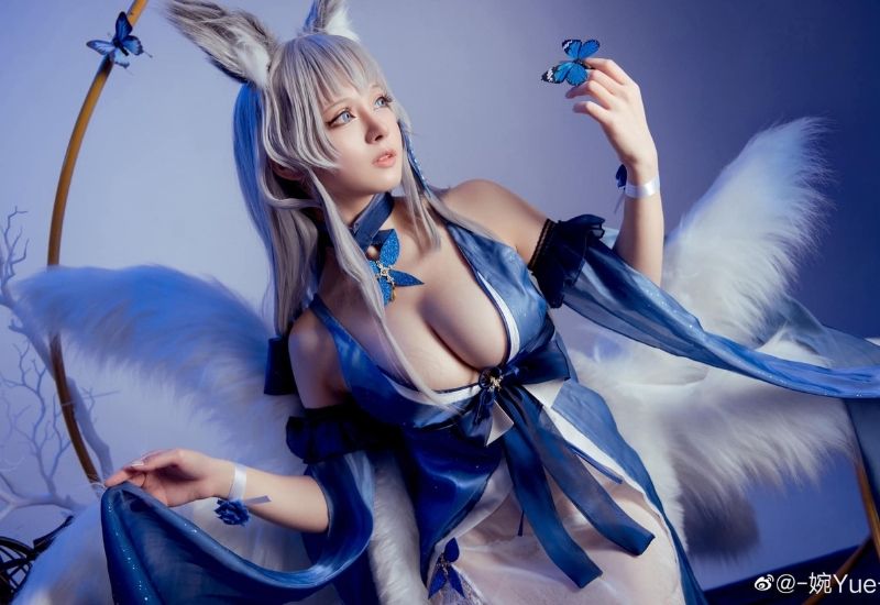 Bộ ảnh cosplay nhân vật Shinano trong Azur Lane phiên bản "đậm chất xôi thịt"