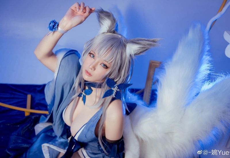 Bộ ảnh cosplay nhân vật Shinano trong Azur Lane phiên bản "đậm chất xôi thịt"