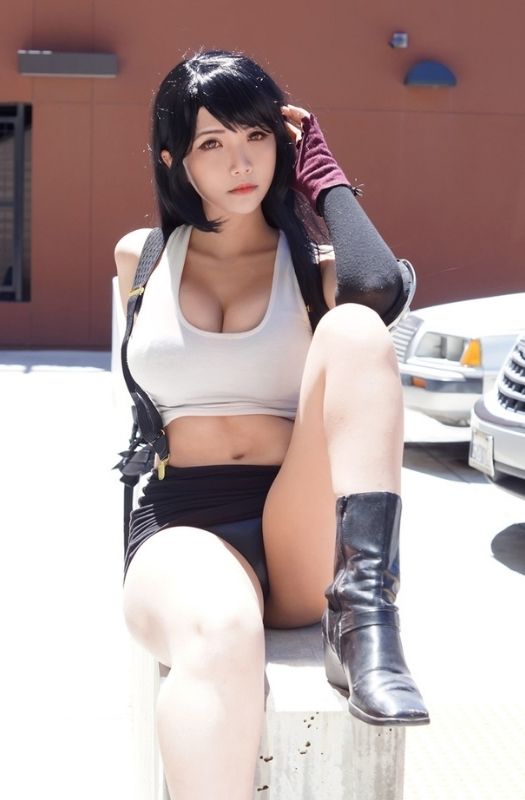 Bộ ảnh cosplay nhân vật Tifa nóng bỏng của cô nàng coser gốc Việt Hana Bunny 