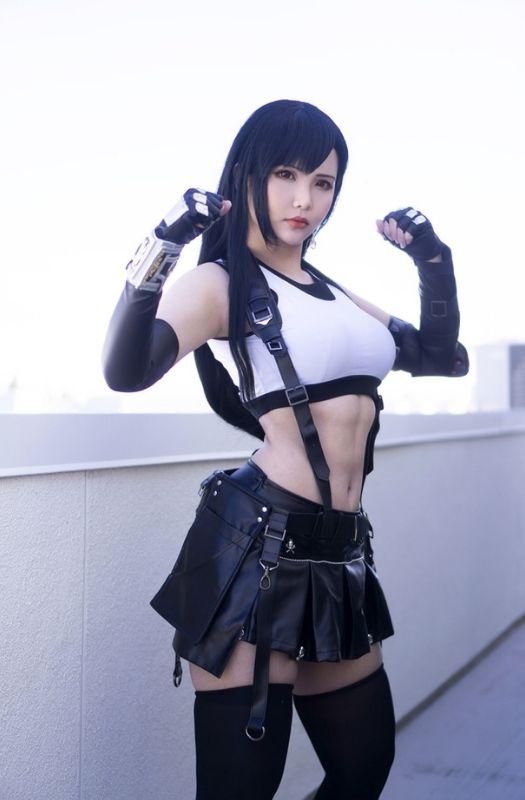 Bộ ảnh cosplay nhân vật Tifa nóng bỏng của cô nàng coser gốc Việt Hana Bunny 