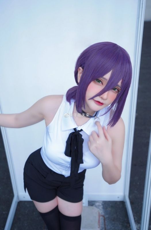 Bộ ảnh cosplay các nhân vật nữ của bộ truyện Chainsaw Man cực kỳ xinh đẹp và bắt mắt