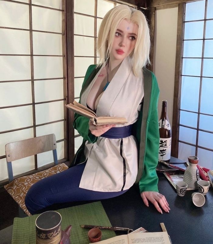 Bộ ảnh cosplay đệ ngũ Tsunade làm bỏng mắt người xem
