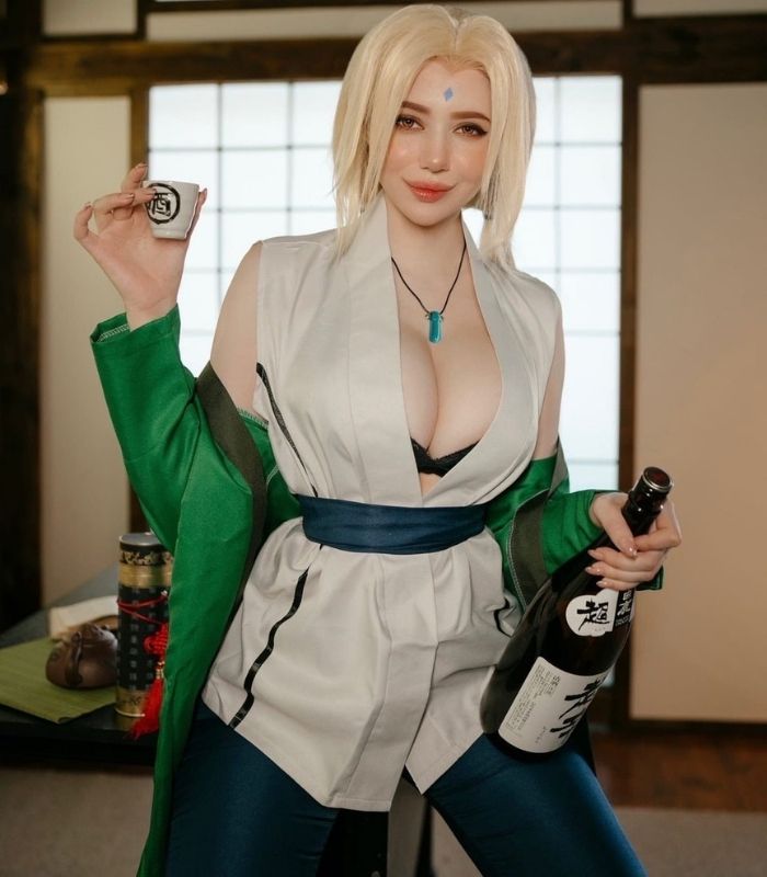Bộ ảnh cosplay đệ ngũ Tsunade làm bỏng mắt người xem