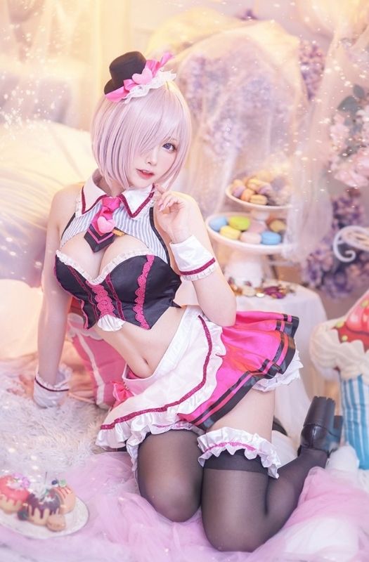 Bộ ảnh cosplay mỹ nhân Mashu Kyrielight của Fate/Grand Order vô cùng gợi cảm