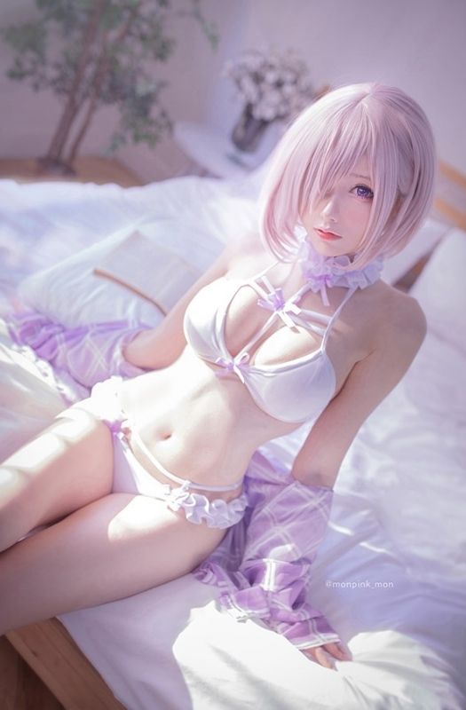 Bộ ảnh cosplay mỹ nhân Mashu Kyrielight của Fate/Grand Order vô cùng gợi cảm