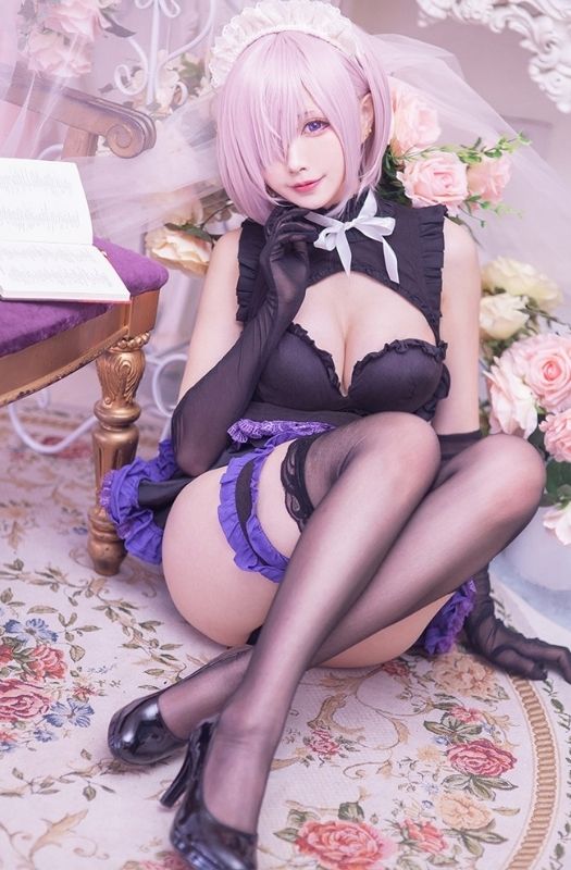 Bộ ảnh cosplay mỹ nhân Mashu Kyrielight của Fate/Grand Order vô cùng gợi cảm
