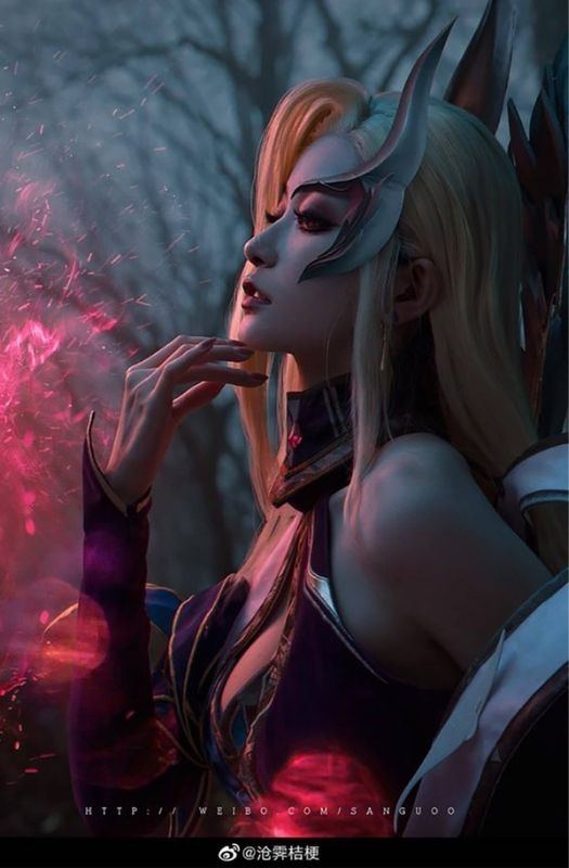 Bộ ảnh cosplay Morgana Tiên Hắc Ám đầy cuốn hút với vẻ ngoài ma mị và bí ẩn