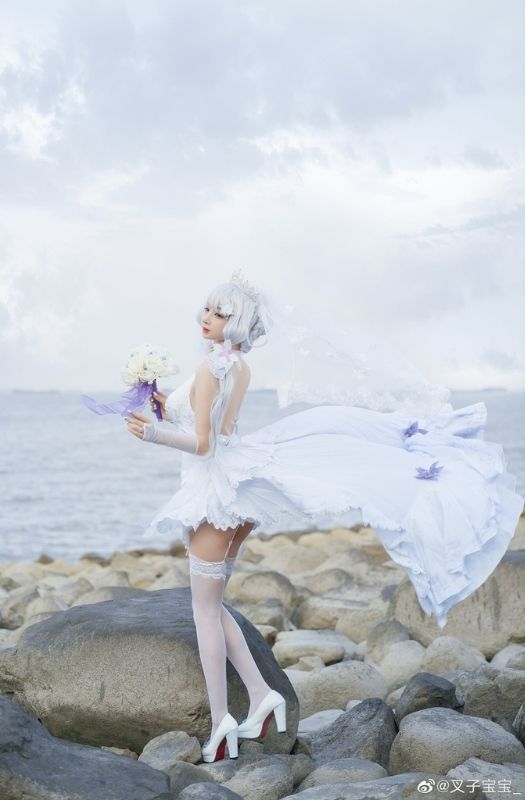 Loạt ảnh cosplay mỹ nhân Azur Lane với bộ áo cưới đầy quyến rũ