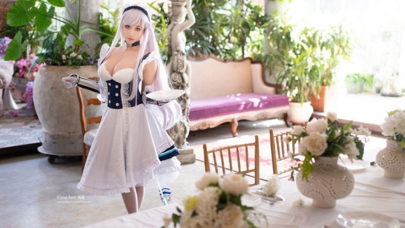 Loạt ảnh cosplay nhân vật Belfast vô cùng ngây thơ nhưng không kém phần gợi cảm