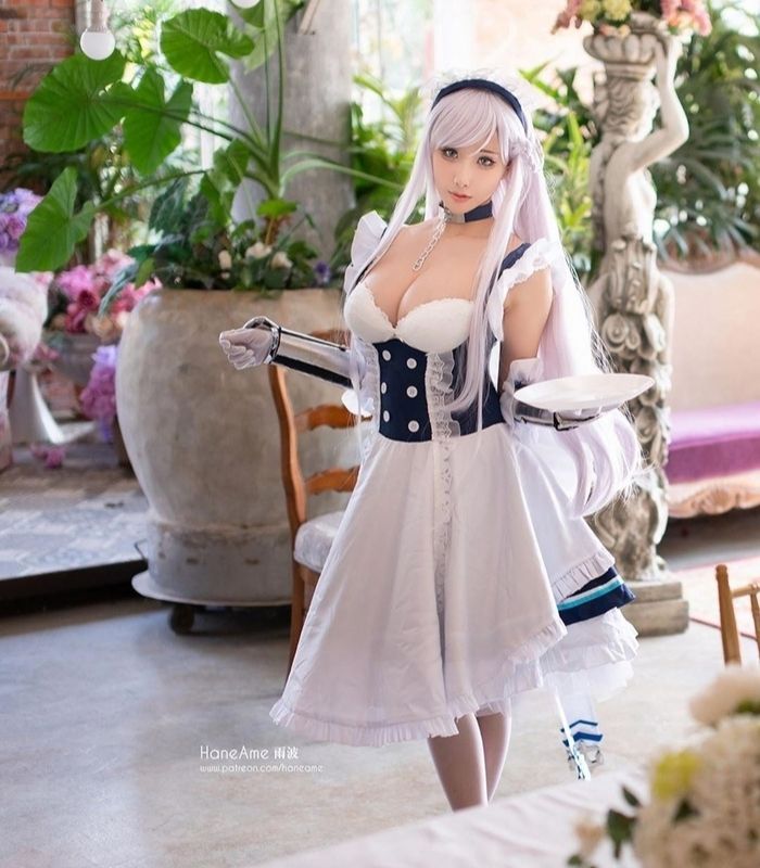 Loạt ảnh cosplay nhân vật Belfast vô cùng ngây thơ nhưng không kém phần gợi cảm