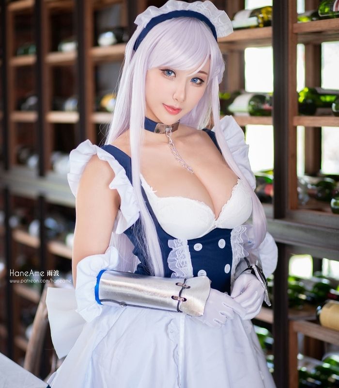 Loạt ảnh cosplay nhân vật Belfast vô cùng ngây thơ nhưng không kém phần gợi cảm