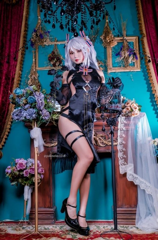 Loạt ảnh cosplay mỹ nhân Prinz Eugen trong tựa game di động Azur Lane