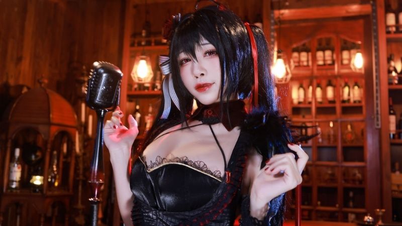 Bộ ảnh cosplay mỹ nhân Taihou trong Azur Lane đầy ngọt ngào và gợi cảm