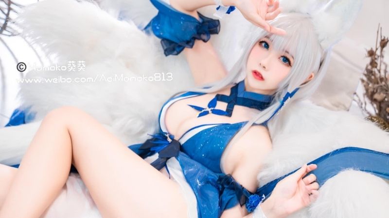 Loạt ảnh cosplay nhân vật Shinano với trang dạ hội vòng 1 hở bạo