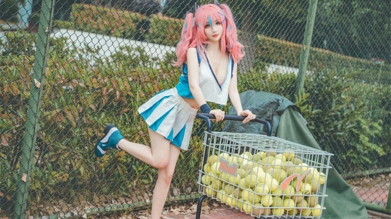 Bộ ảnh cosplay nhân vật USS Bremerton trong Azur Lane khiến người xem phải bỏng mắt
