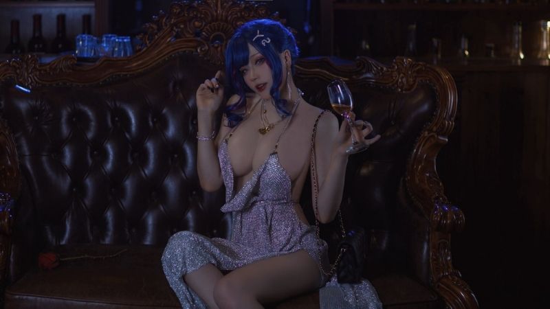 Loạt ảnh cosplay nhân vật St.Louis trong Azur Lane với tâm hồn to tròn gợi cảm