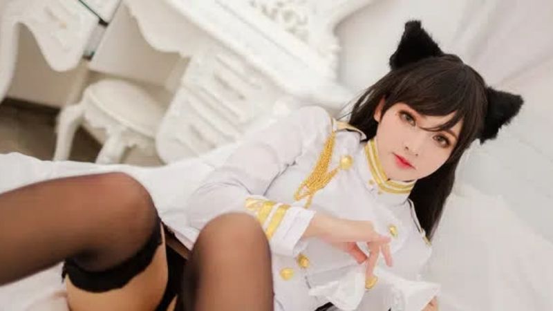 Bộ ảnh cosplay nhân vật Atago trong Azurlane với gương mặt xinh đẹp và vóc dáng sexy hết nấc