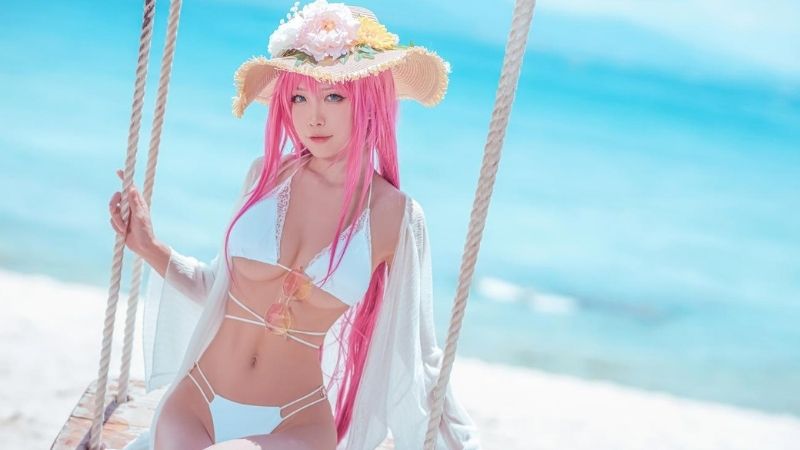 Bộ ảnh cosplay nàng Surcouf tâm hồn nuột nà trong Azur Lane