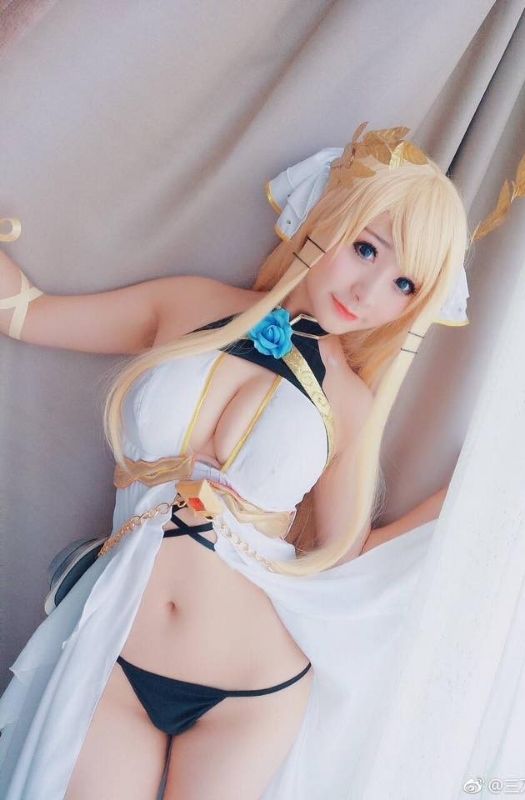 Loạt ảnh cosplay mỹ nhân Azur Lane vòng một đẹp mê hồn