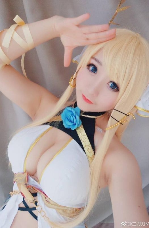 Loạt ảnh cosplay mỹ nhân Azur Lane vòng một đẹp mê hồn