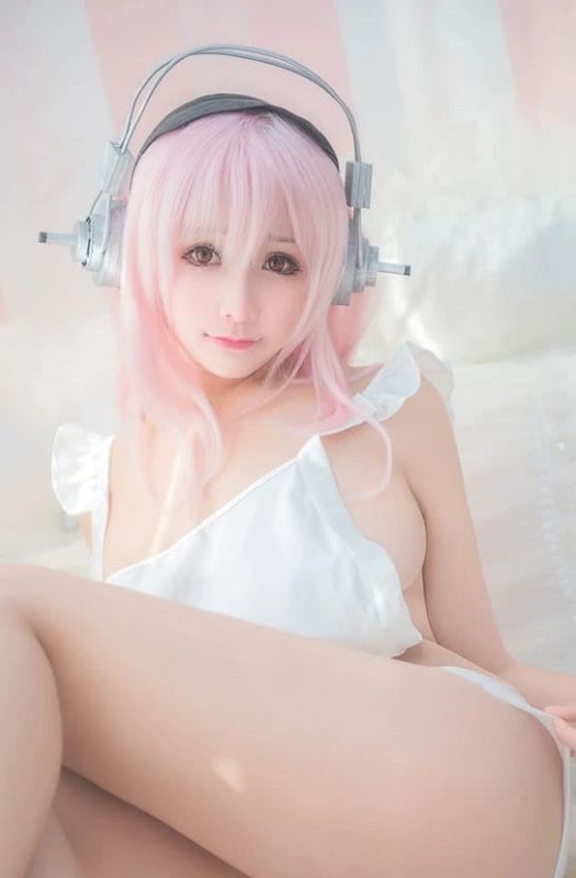 Bộ ảnh cosplay cô nàng Super Sonico phiên bản ngoài đời thực cực kỳ gợi cảm