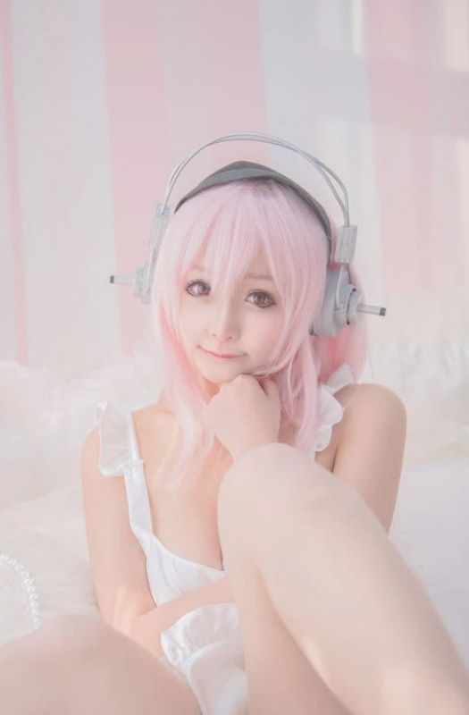 Bộ ảnh cosplay cô nàng Super Sonico phiên bản ngoài đời thực cực kỳ gợi cảm