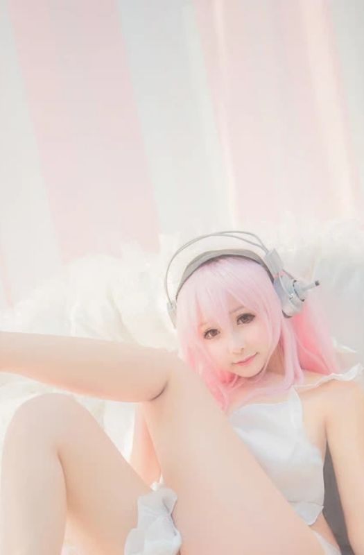 Bộ ảnh cosplay cô nàng Super Sonico phiên bản ngoài đời thực cực kỳ gợi cảm