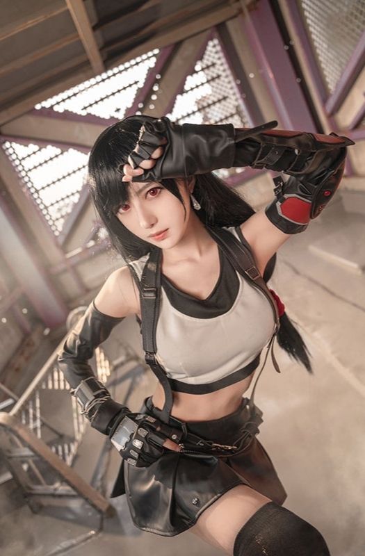 Bộ ảnh cosplay mỹ nhân Tifa với ngoại hình số đo 3 vòng hoàn hảo trong Final Fantasy