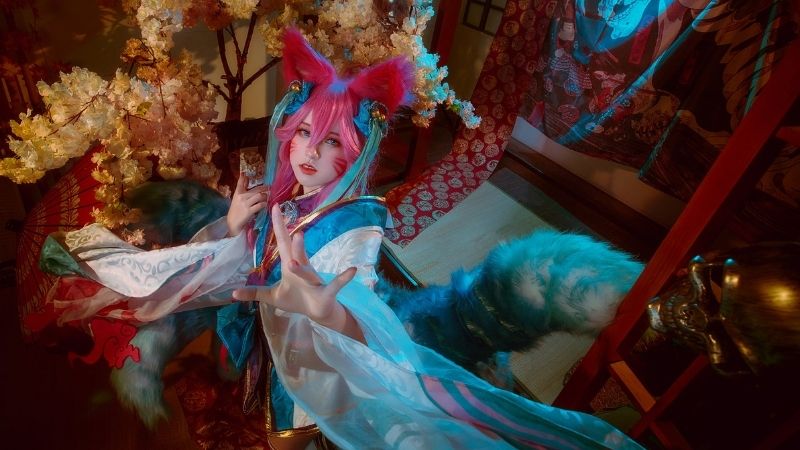 Loạt ảnh cosplay Ahri Chiêu Hồn Thiên Hồ