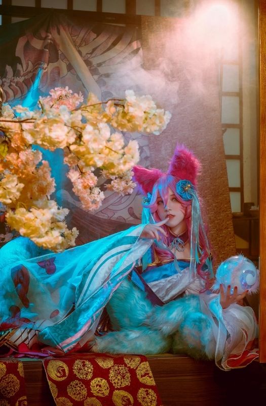 Loạt ảnh cosplay Ahri Chiêu Hồn Thiên Hồ