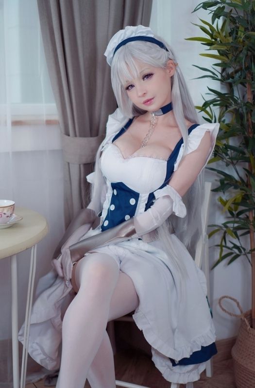 Loạt ảnh cosplay nhân vật Belfast vô cùng gợi cảm và quyến rũ