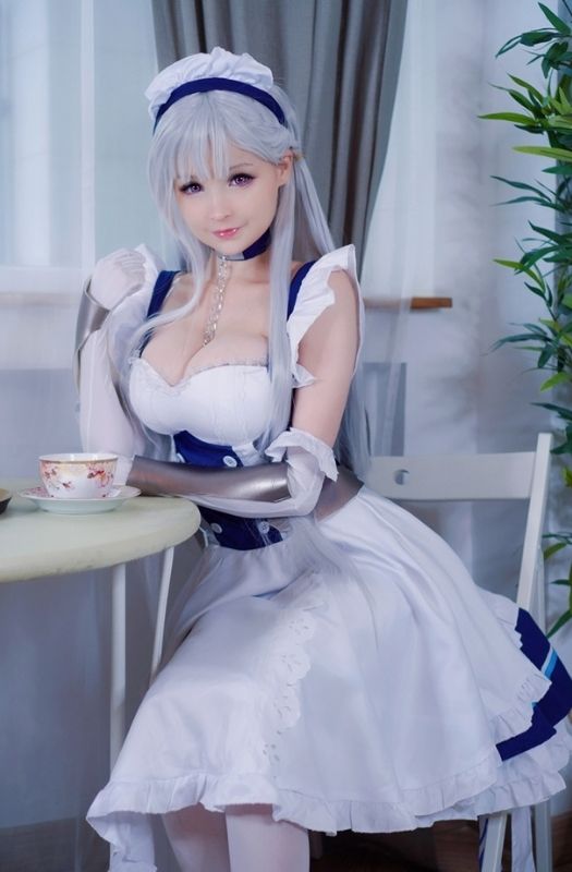Loạt ảnh cosplay nhân vật Belfast vô cùng gợi cảm và quyến rũ