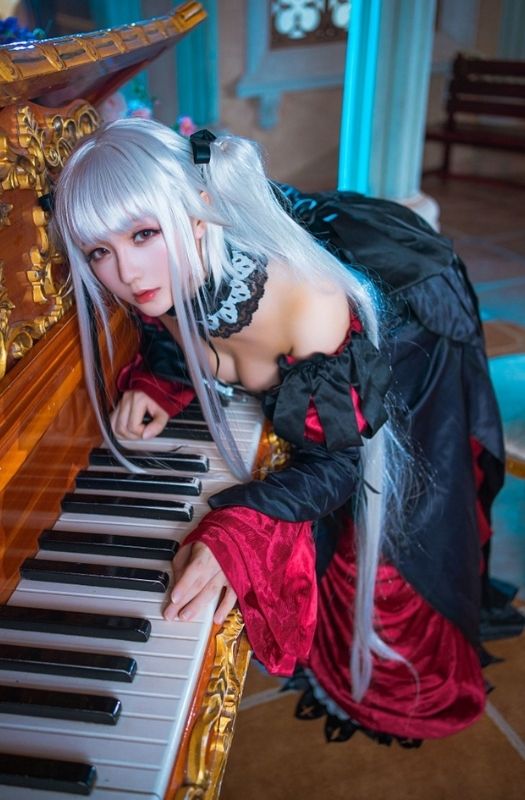 Loạt ảnh cosplay mỹ nhân Kagarino Kirie ăn đứt cả bản gốc