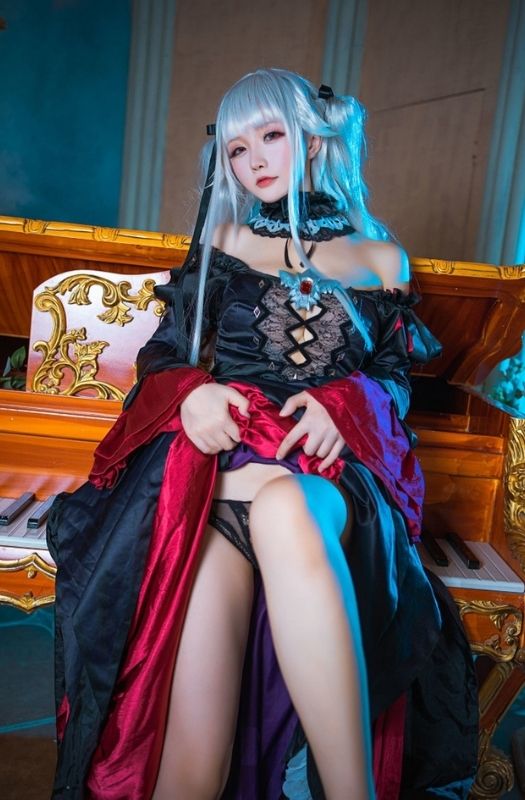 Loạt ảnh cosplay mỹ nhân Kagarino Kirie ăn đứt cả bản gốc