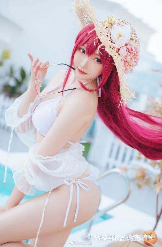 Bộ ảnh cosplay nàng Surcouf siêu quyến rũ trong Azur Lane