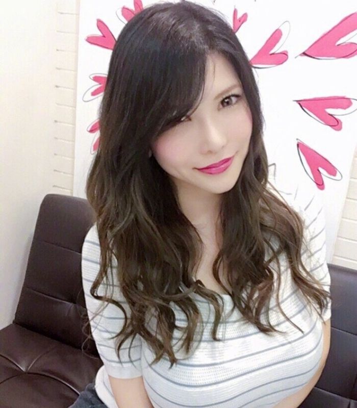 Cựu hot girl phim 18+ chia sẻ chuyện nghề nằm liệt giường một tuần sau khi quay phim