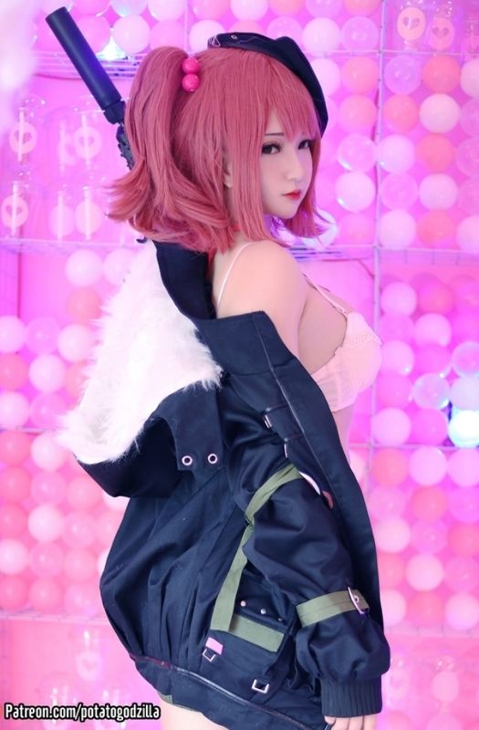 Bộ ảnh cosplay nhân vật MP7 gợi cảm trong Girls' Frontline