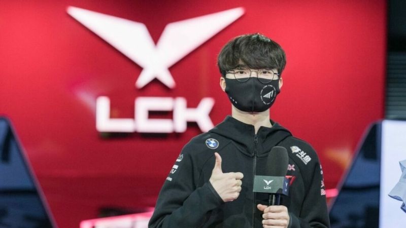 Faker chia sẻ mọi thành viên của T1 đều cảm thấy thoải mái hơn sau khi sa thải HLV Daeny