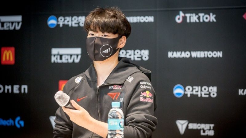 Faker chia sẻ mọi thành viên của T1 đều cảm thấy thoải mái hơn sau khi sa thải HLV Daeny