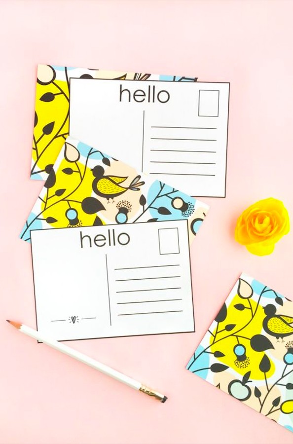 Postcard là gì? Làm thế nào để thiết kế postcard gây ấn tượng?