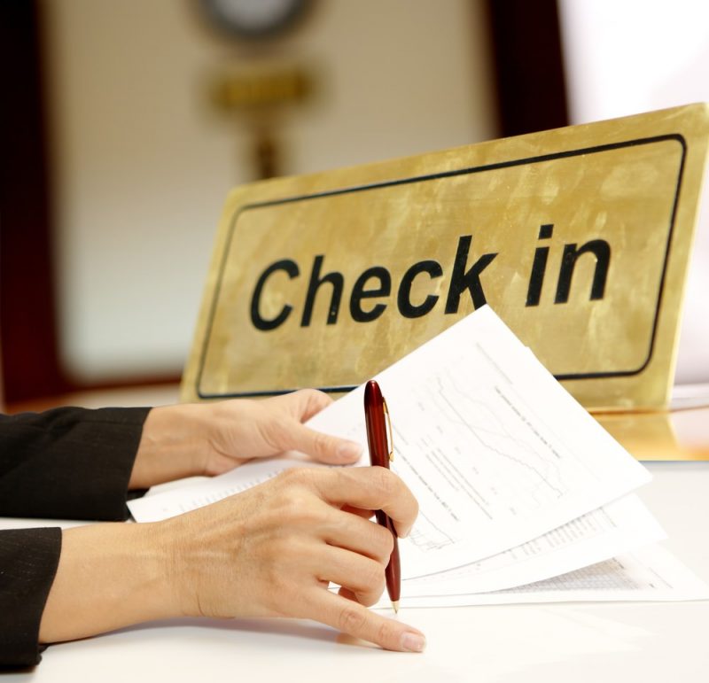check in là gì