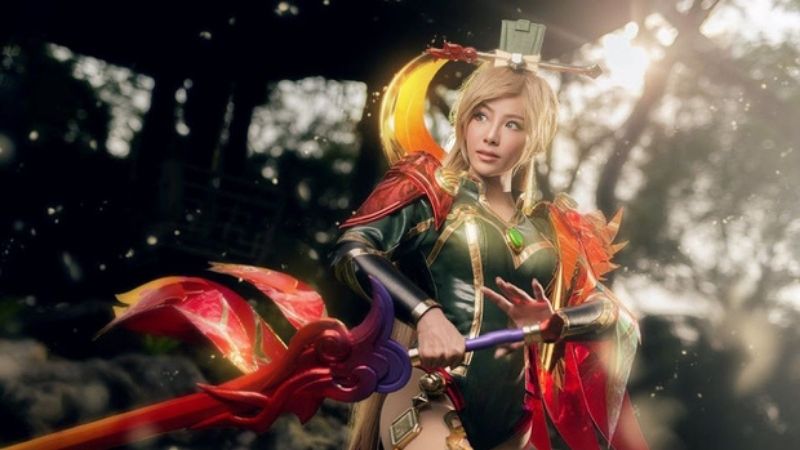 Loạt ảnh cosplay trang phục Butterfly Phượng Cửu Thiên trong Liên Quân Mobile.